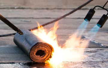 Locking asphalt flat roofing repairs