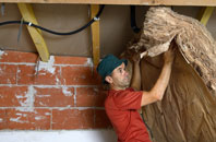 Locking tapered roof insulation